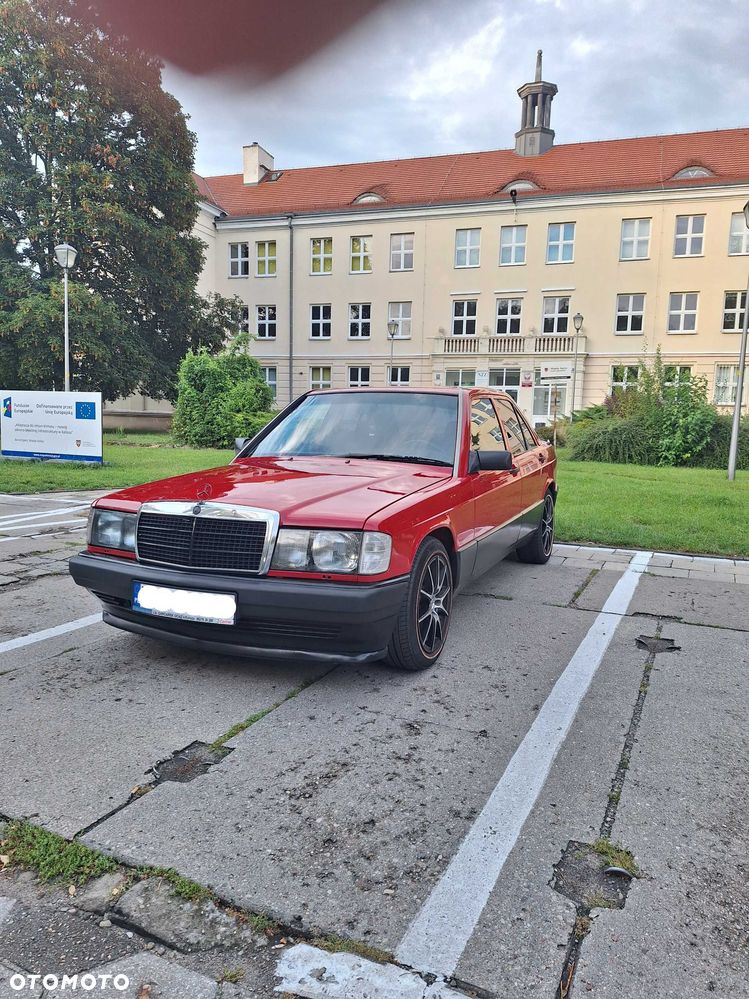 Mercedes-Benz W201 (190) - 5
