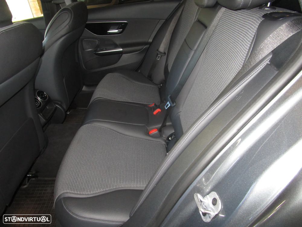 Mercedes-Benz C 300 de T 9G-TRONIC Avantgarde - 12