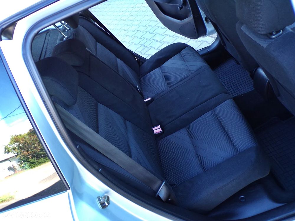 Peugeot 307 HDi SW 110 - 24