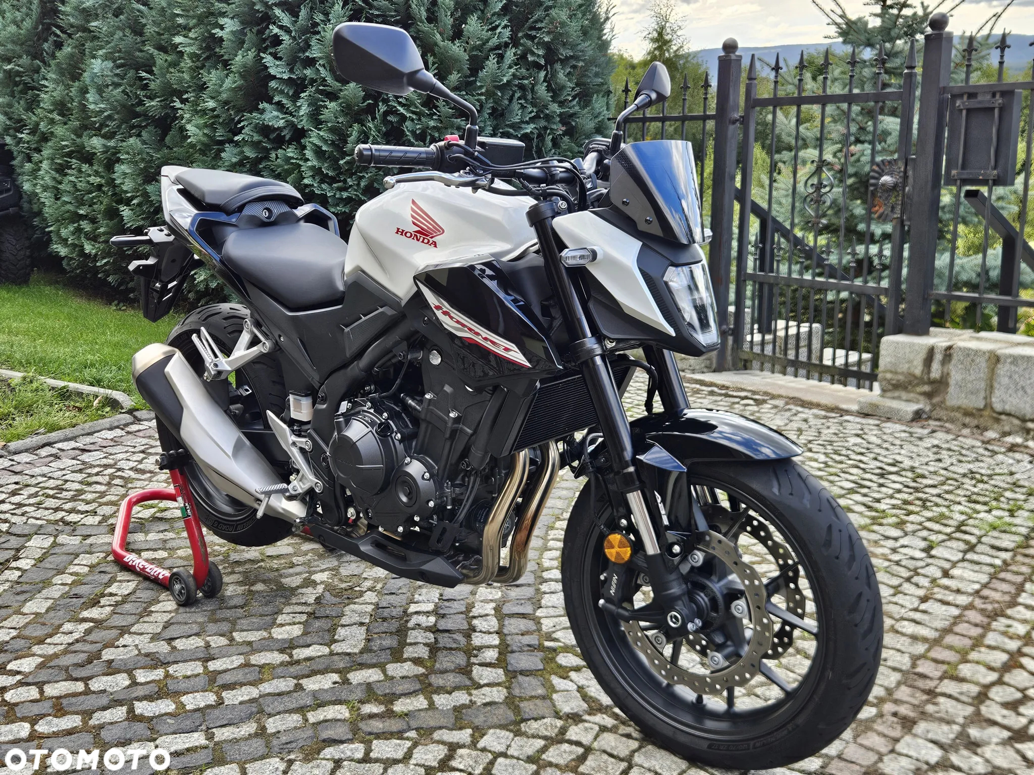 Honda CB - 2