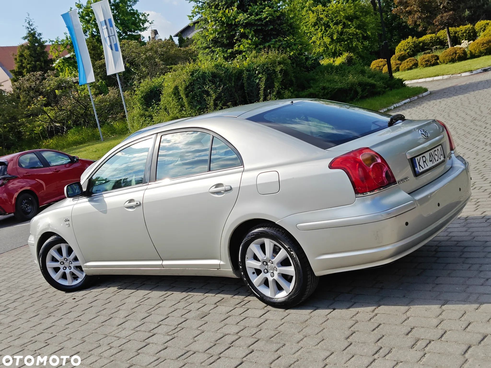 Toyota Avensis 2.0 D-4D - 1