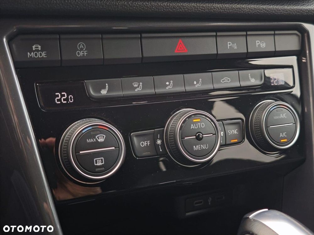 Volkswagen T-Roc 1.5 TSI ACT Premium DSG - 27