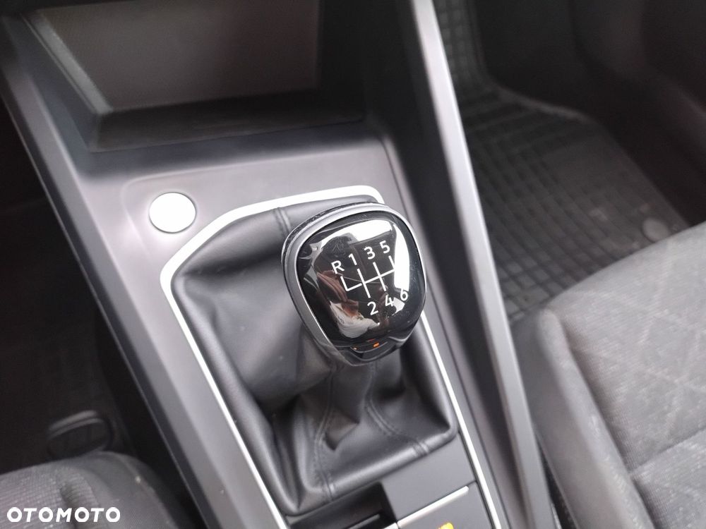Volkswagen Golf - 15