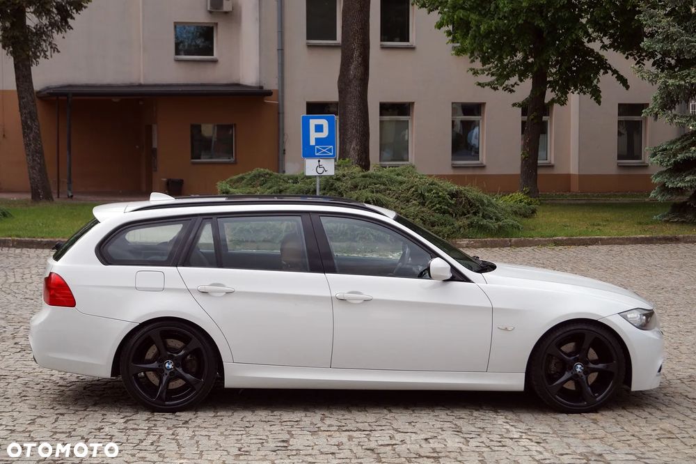 BMW Seria 3 330d DPF Edition Sport - 8