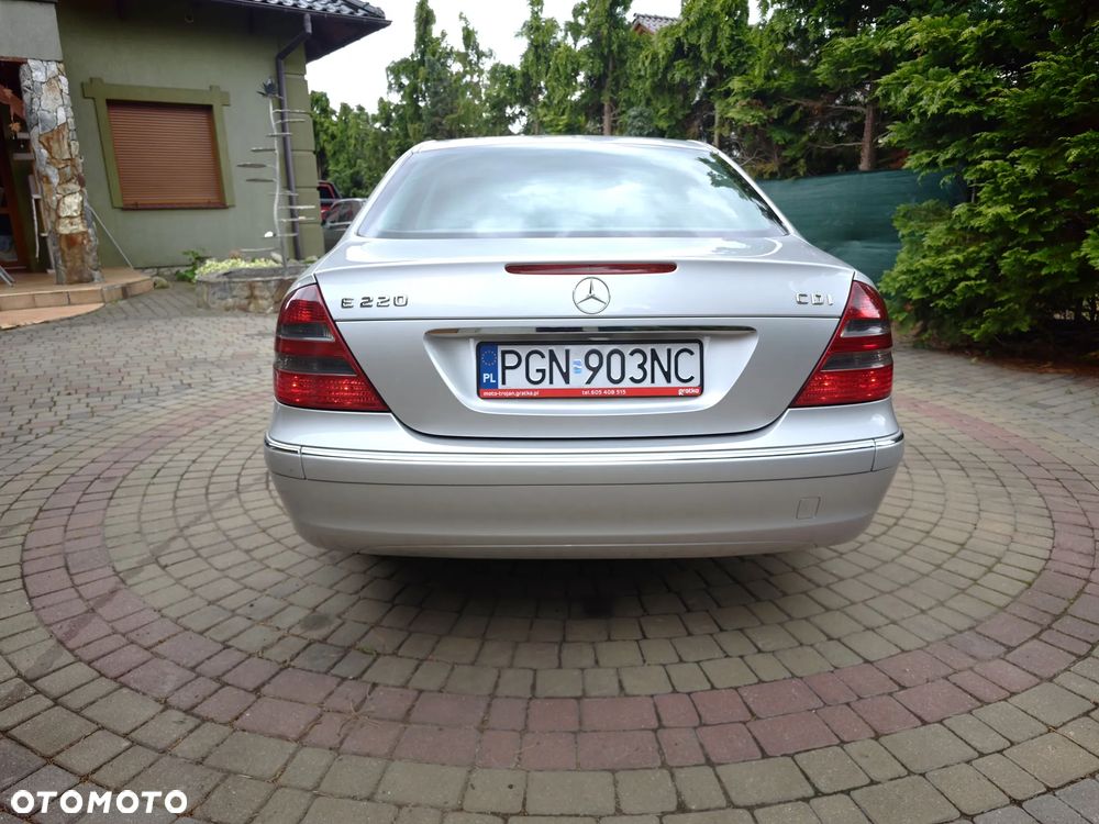 Mercedes-Benz Klasa E - 6