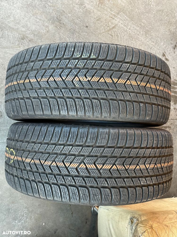 Vând 2 anvelope 275/45/21 Pirelli de iarnă ca noi - 1