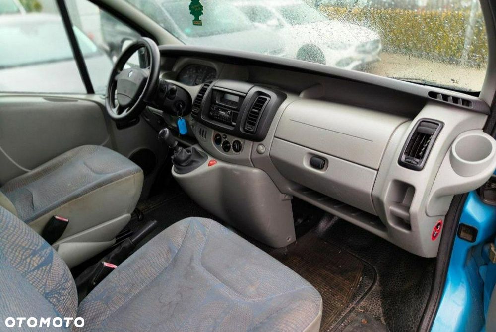 Renault Trafic - 10