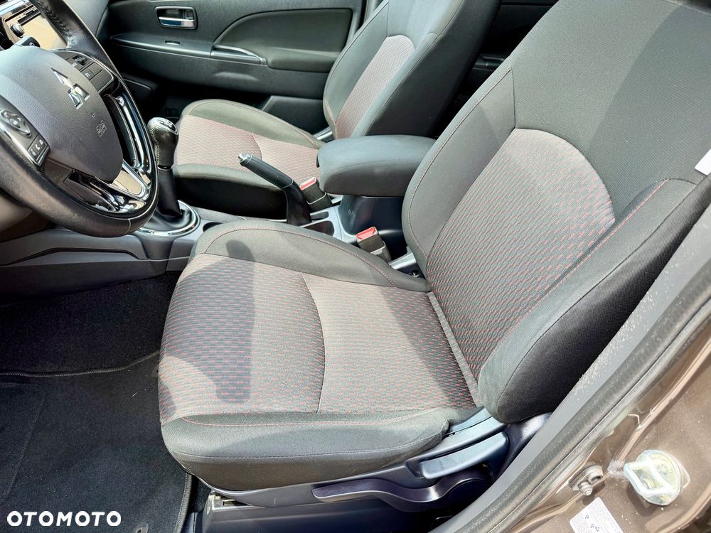 Mitsubishi ASX 1.6 2WD Intense - 13