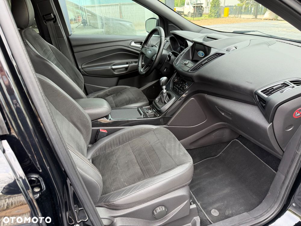 Ford Kuga 2.0 TDCi 4x4 ST-Line - 11