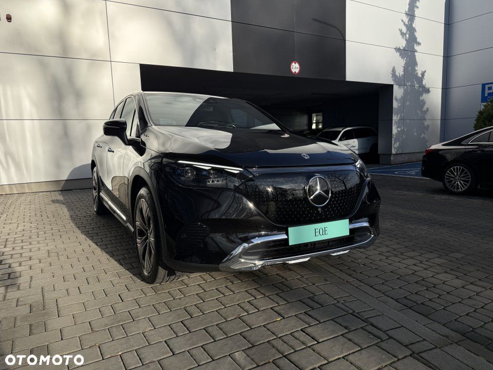 Mercedes-Benz EQE - 39