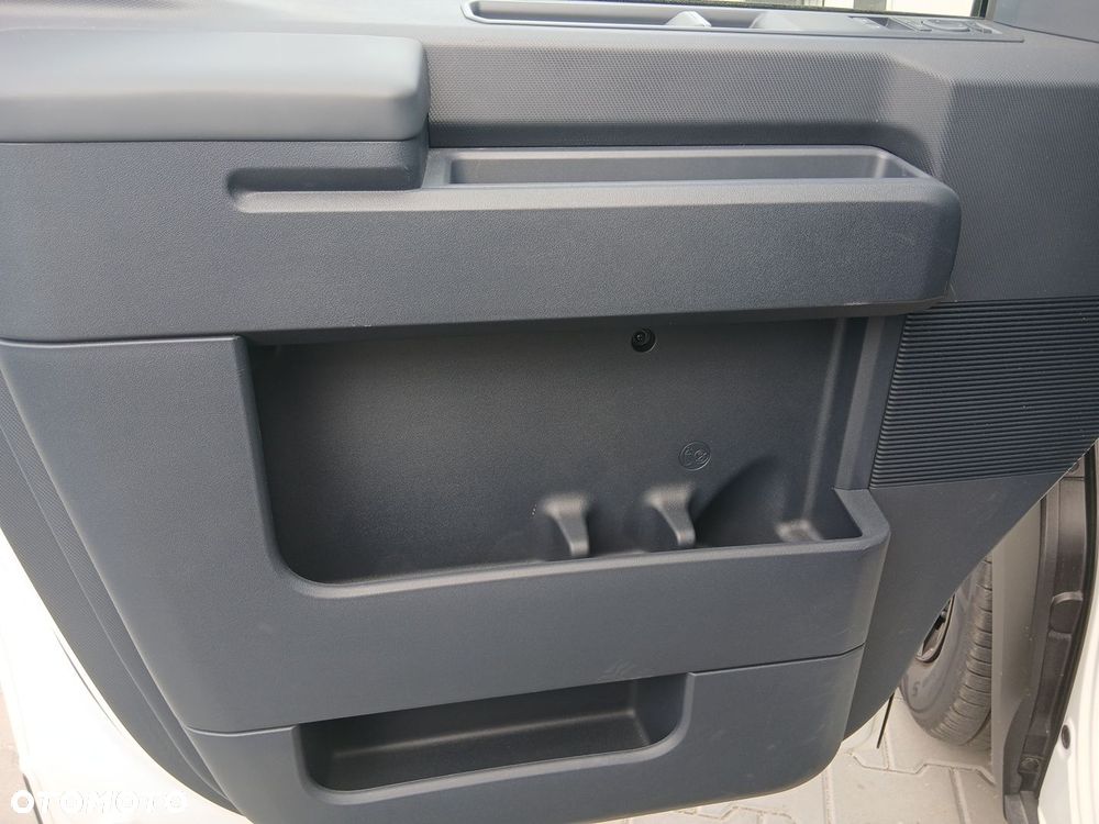 Kia PV5 - 27
