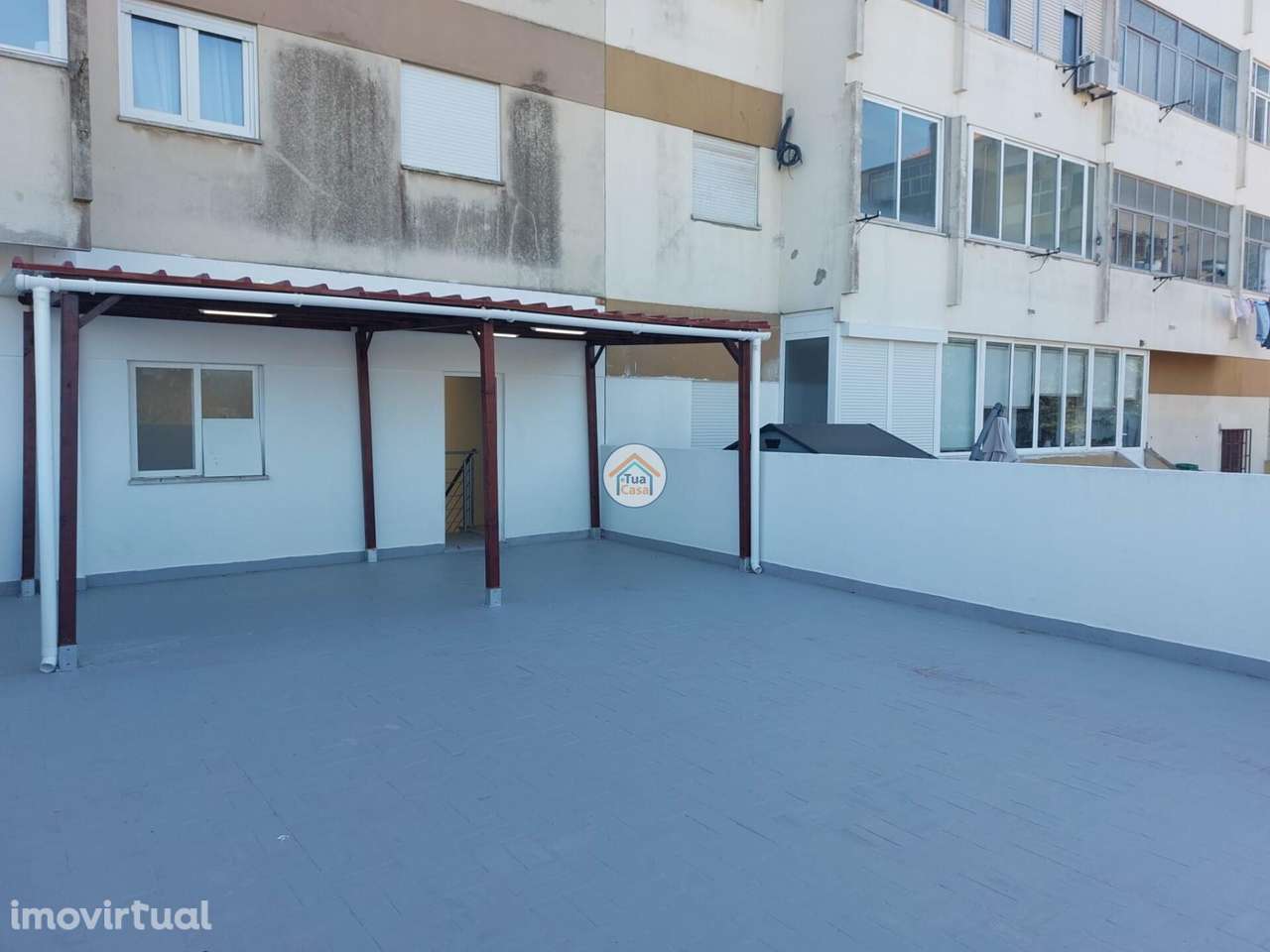 Loja Transformada em T4 no Barreiro - Grande imagem: 4/24