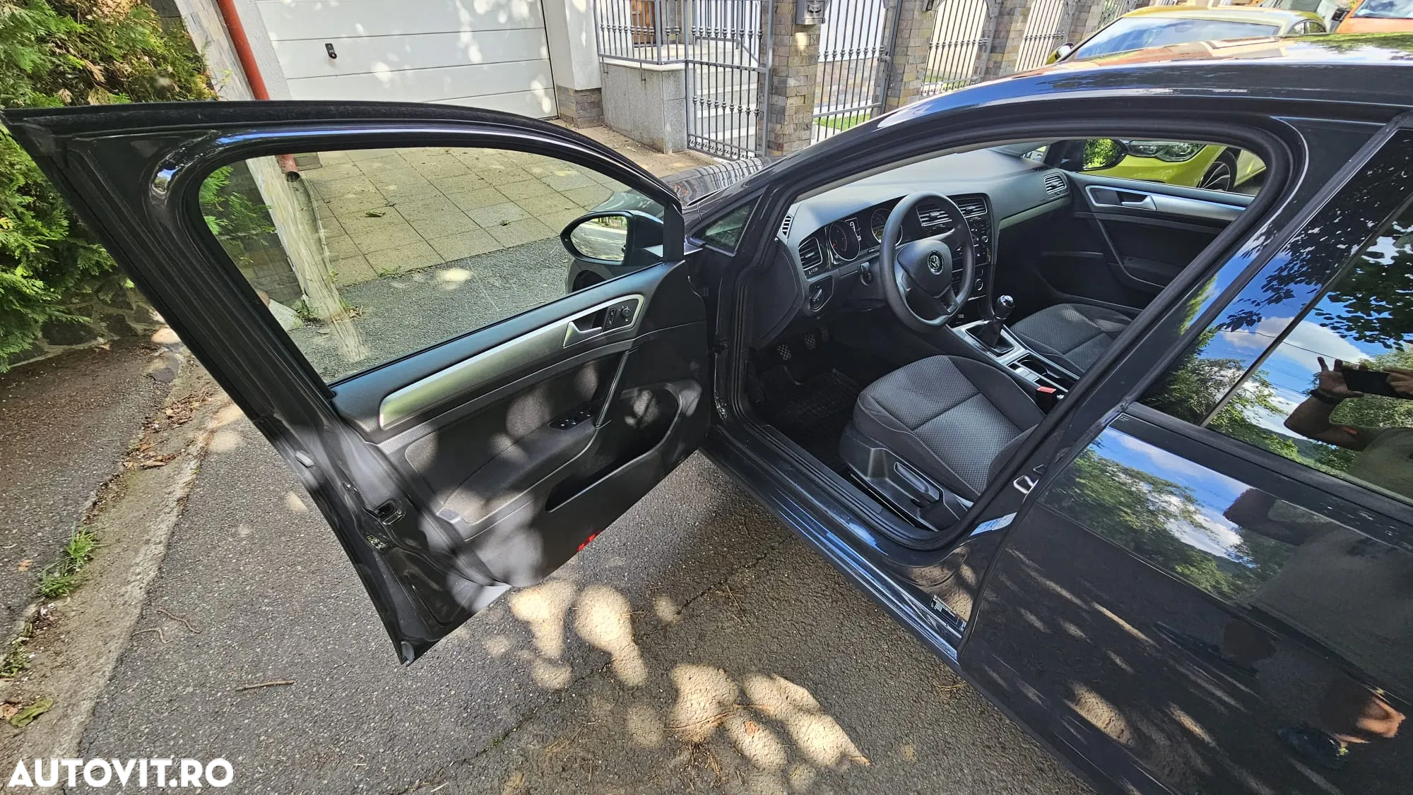 Volkswagen Golf 1.6 TDI Trendline - 11