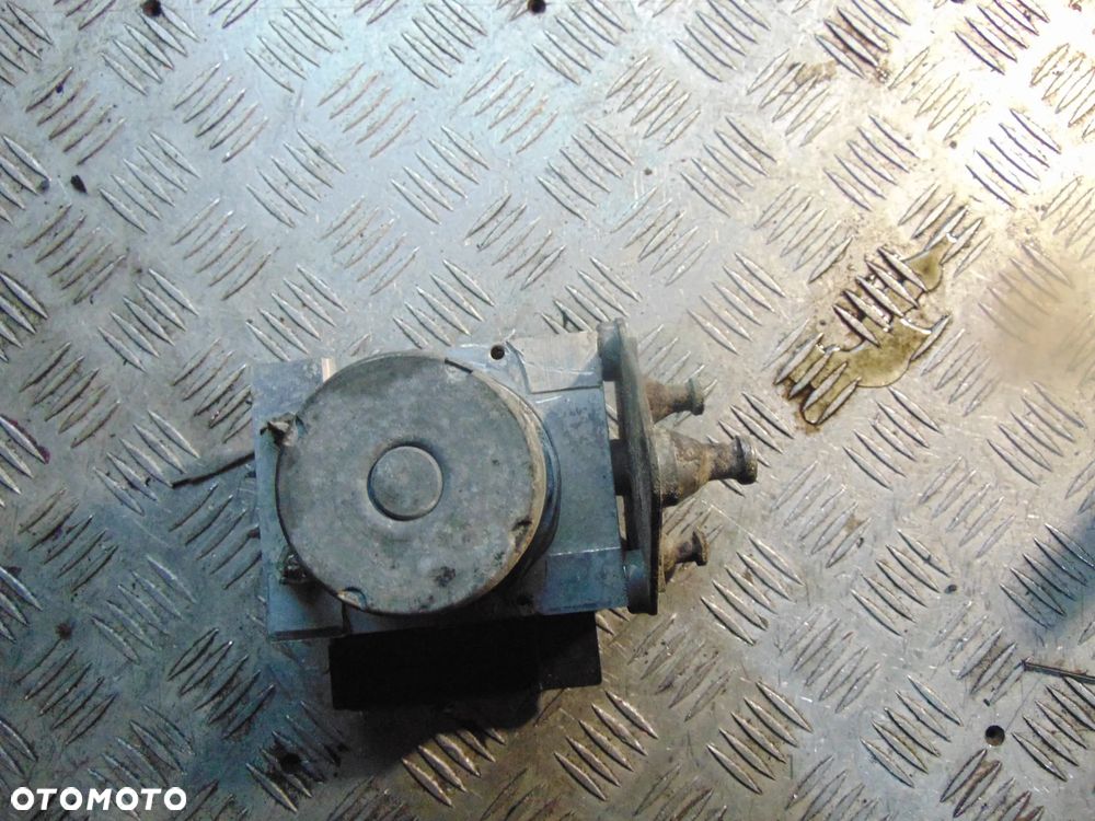 pompa ABS mercedes Sprinter 906 A0074314612 - 3