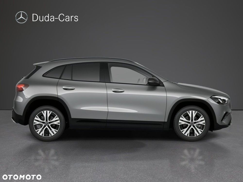 Mercedes-Benz GLA - 3