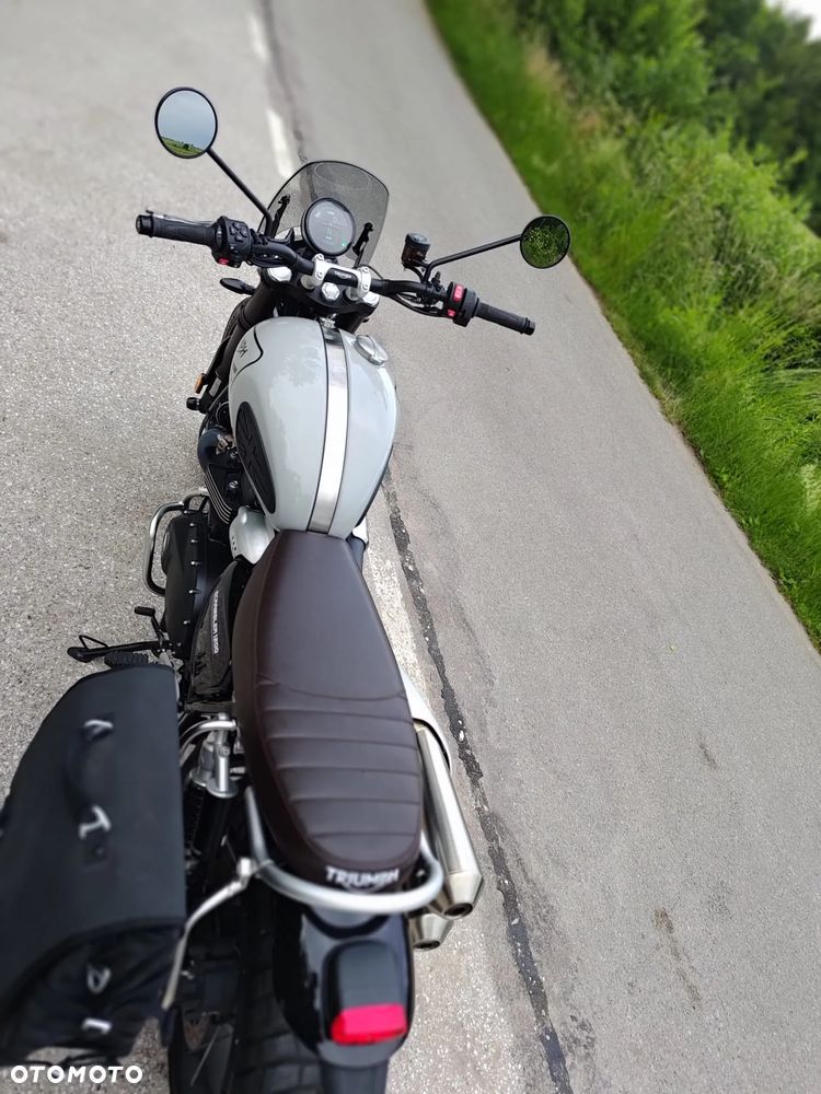 Triumph Scrambler - 5