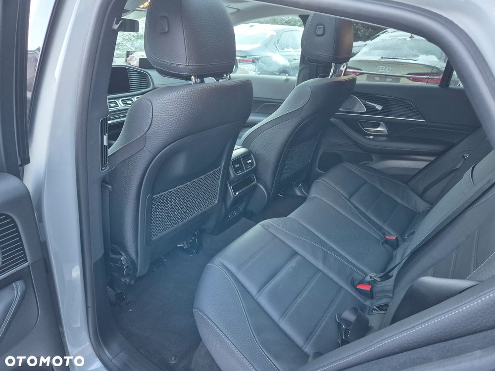 Mercedes-Benz GLE - 38