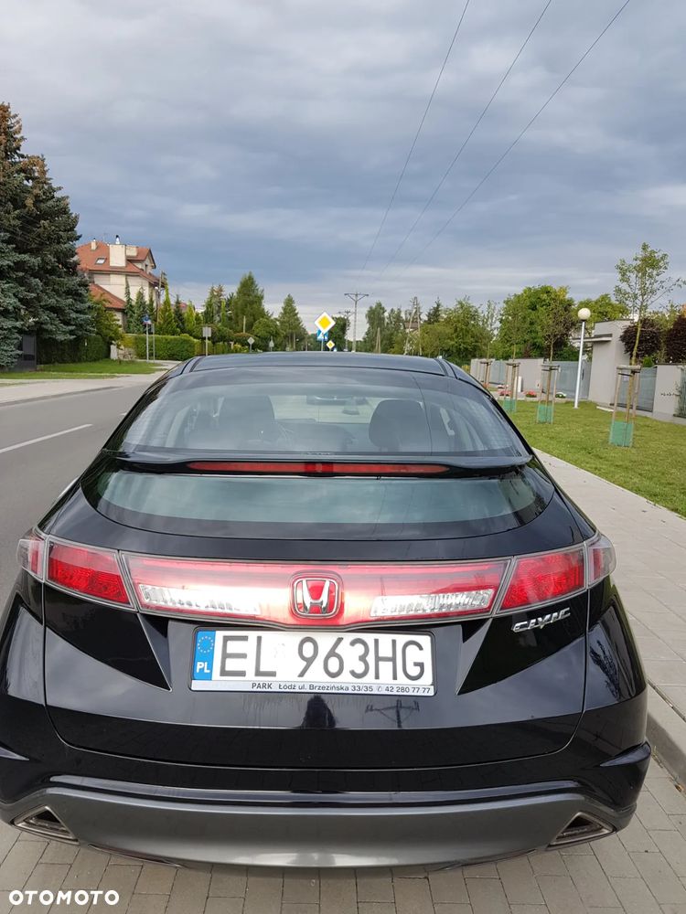 Honda Civic 1.8 Comfort - 38