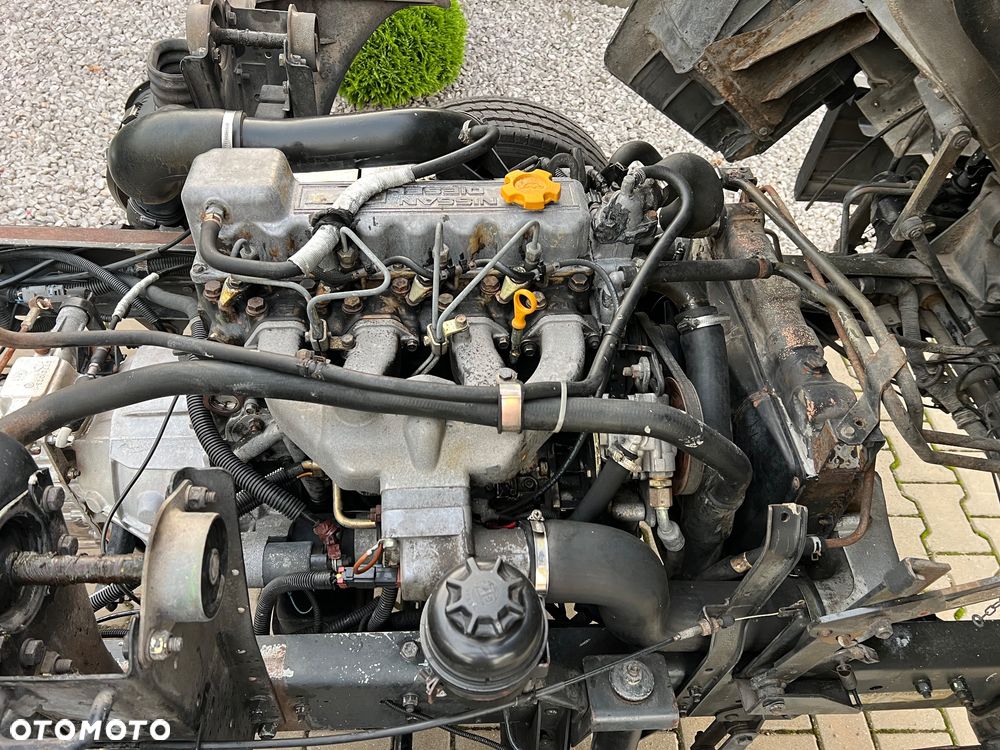 Nissan Atleon - 33