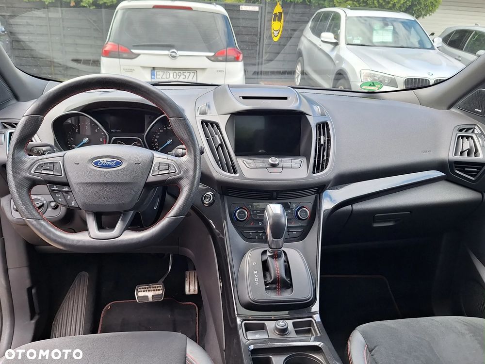 Ford Kuga 2.0 TDCi 4x4 ST-Line - 6