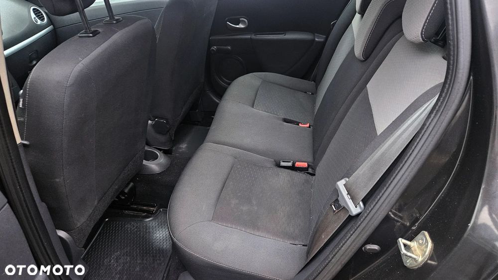 Renault Clio 1.2 16V Dynamique - 11