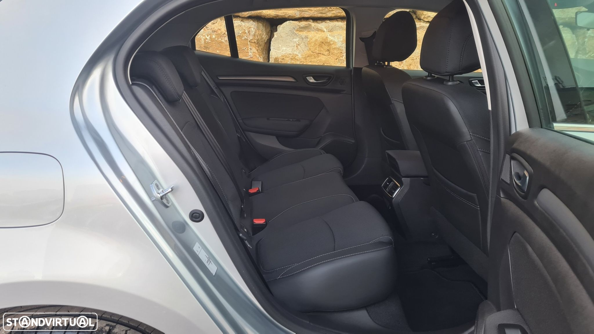 Renault Mégane 1.5 Blue dCi Intens EDC - 40