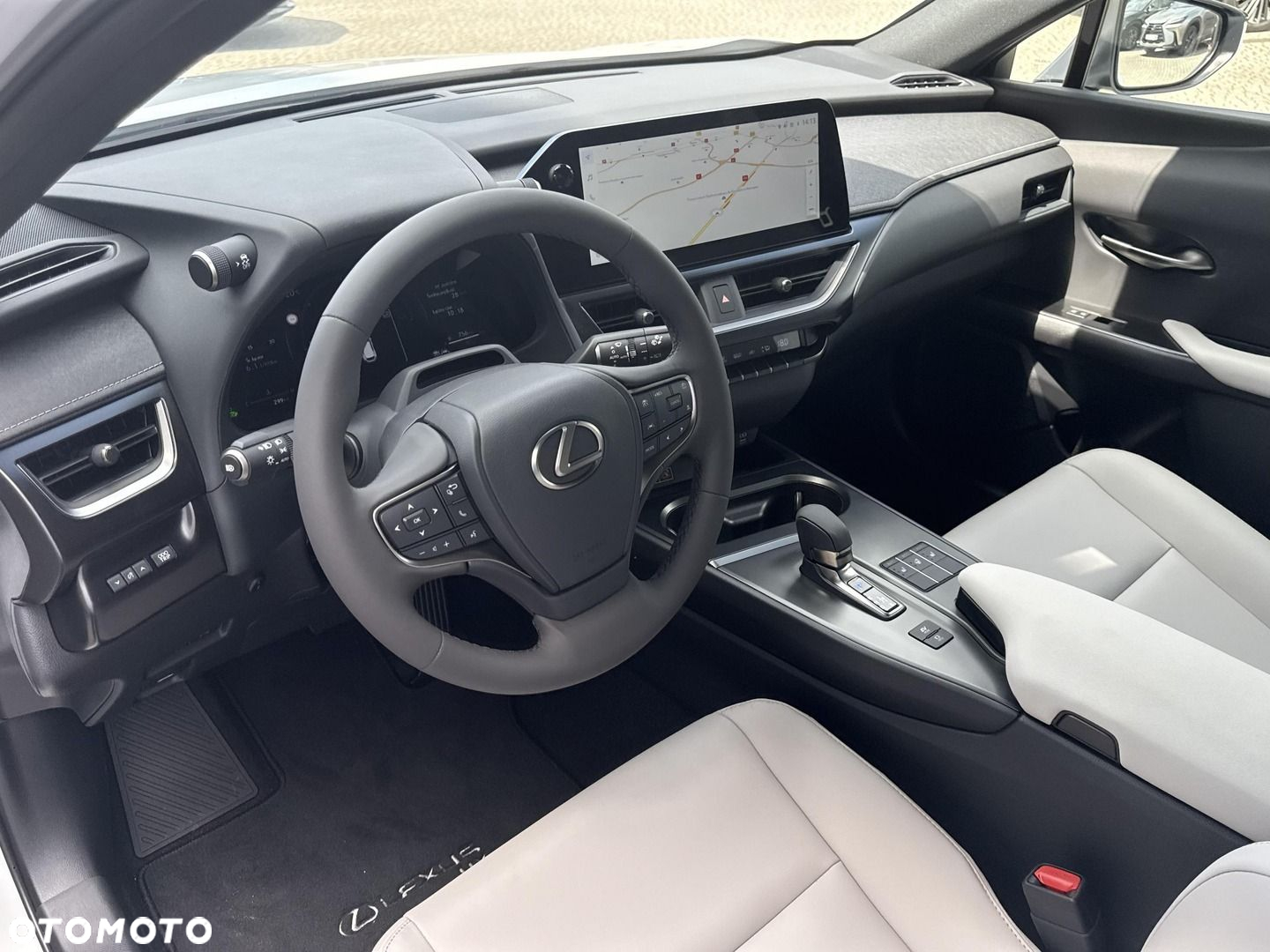 Lexus UX - 11