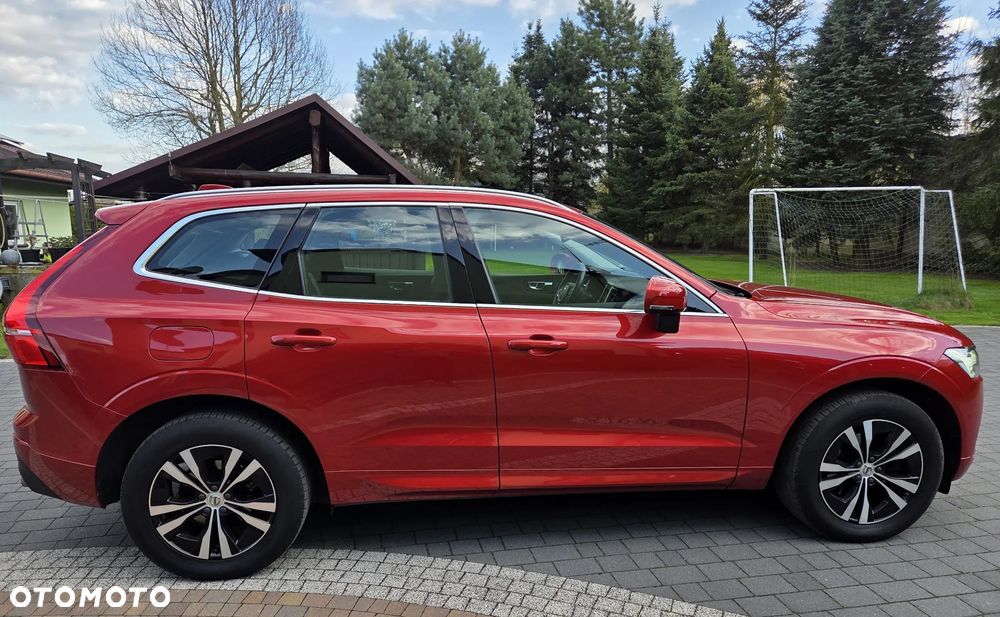 Volvo XC 60 D4 Momentum Pro - 11