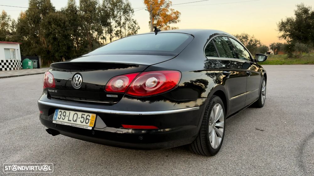 VW Passat CC 2.0 TDi BlueMotion DSG - 4