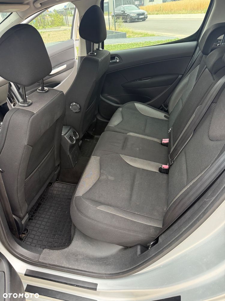 Peugeot 308 - 13