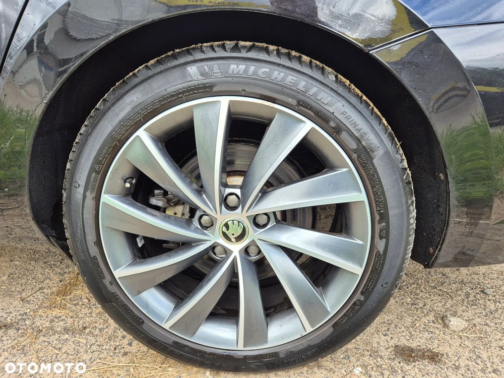 Skoda Superb 2.0 TSI 4x4 L&K DSG - 26