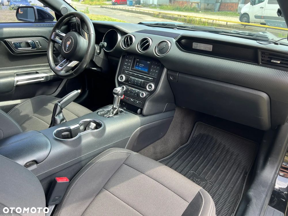 Ford Mustang 3.7 V6 - 10