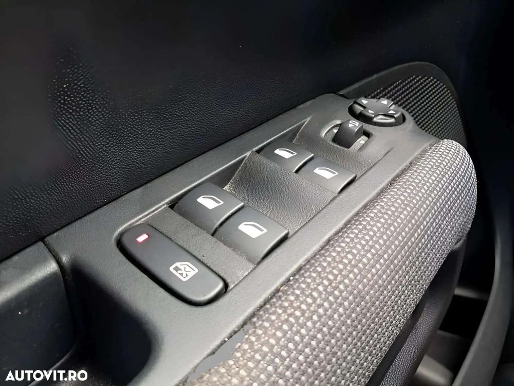 Citroën C3 AIRCROSS 1.2 PureTech S&S EAT6 Shine - 15