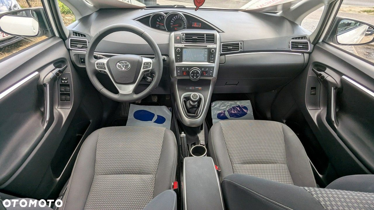 Toyota Verso - 34