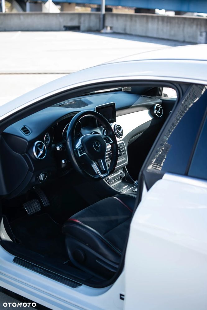 Mercedes-Benz CLA - 14