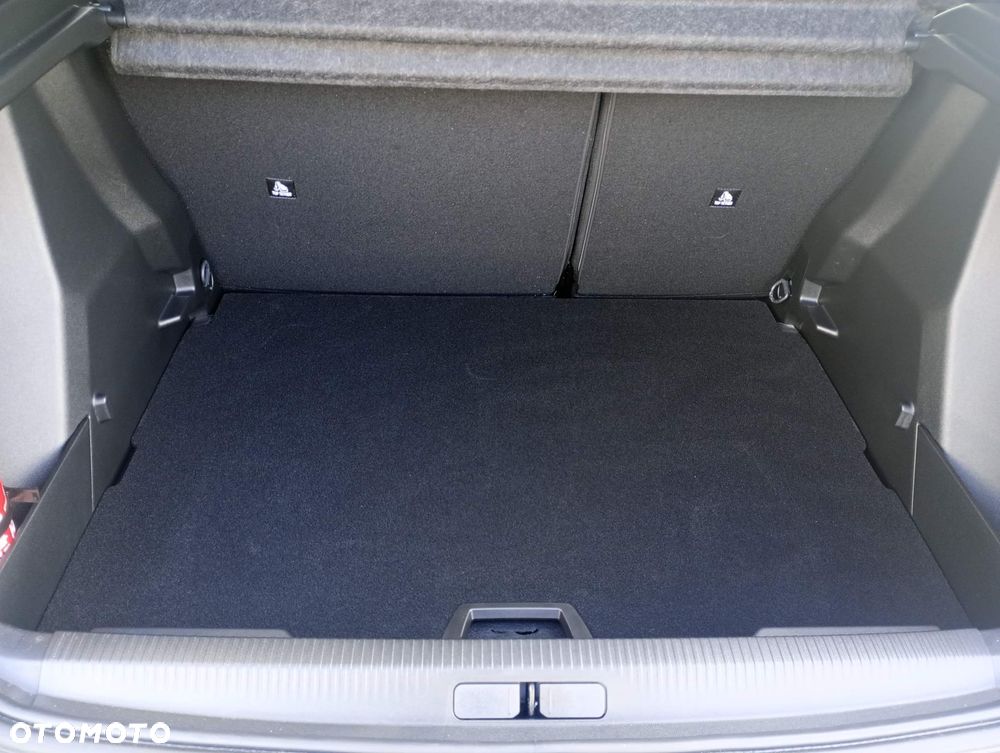 Peugeot 2008 PureTech 130 Allure S&S EAT8 - 13