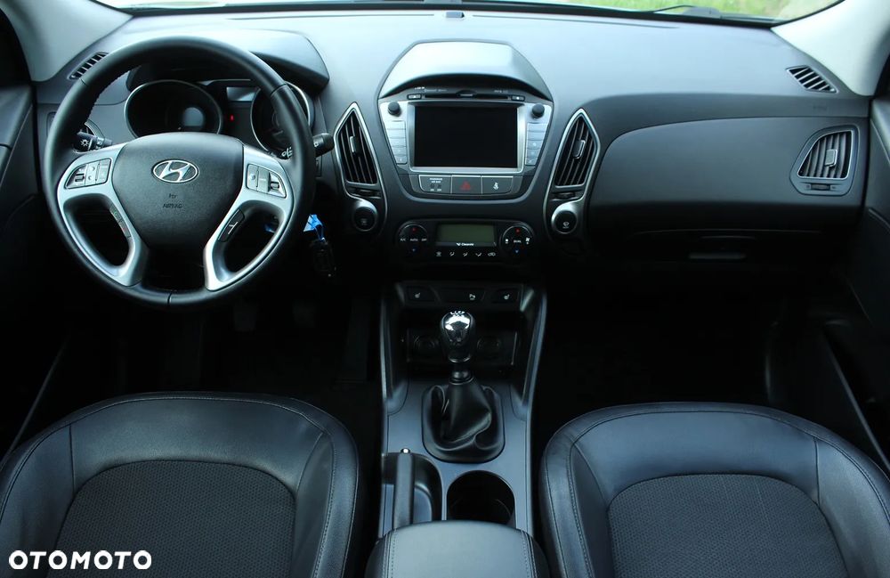 Hyundai ix35 1.7 CRDi 2WD Fifa World Cup Edition - 19