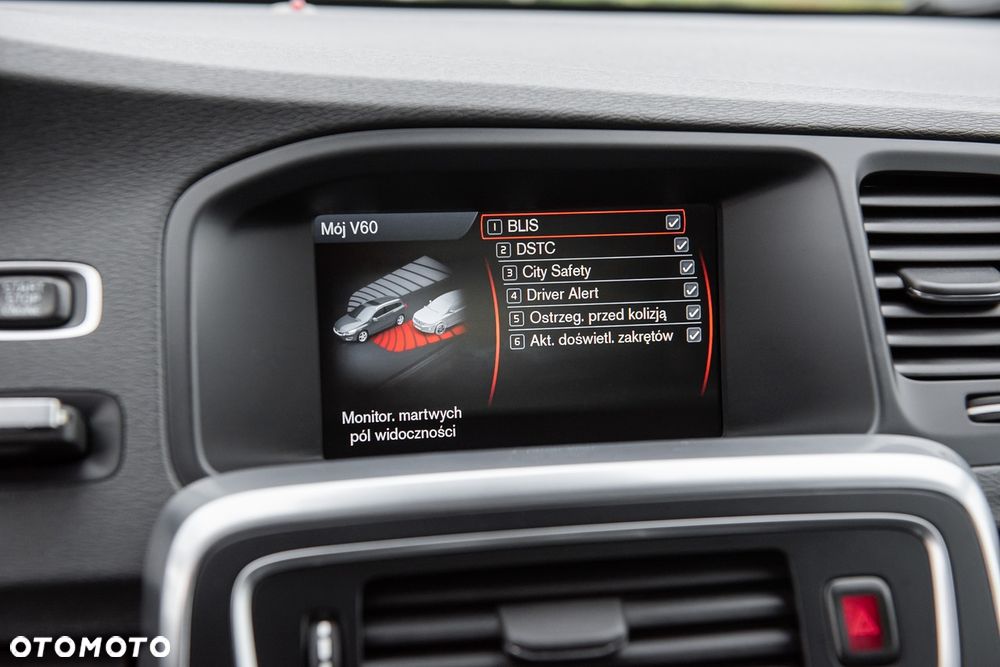 Volvo V60 D2 Summum - 22
