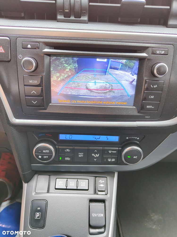 Toyota Auris 1.8 HSD Luna - 9