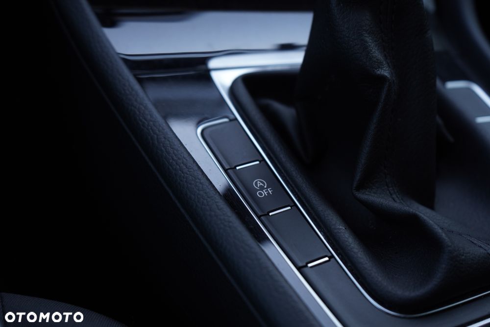 Volkswagen Golf 1.2 TSI BlueMotion Technology Allstar - 17