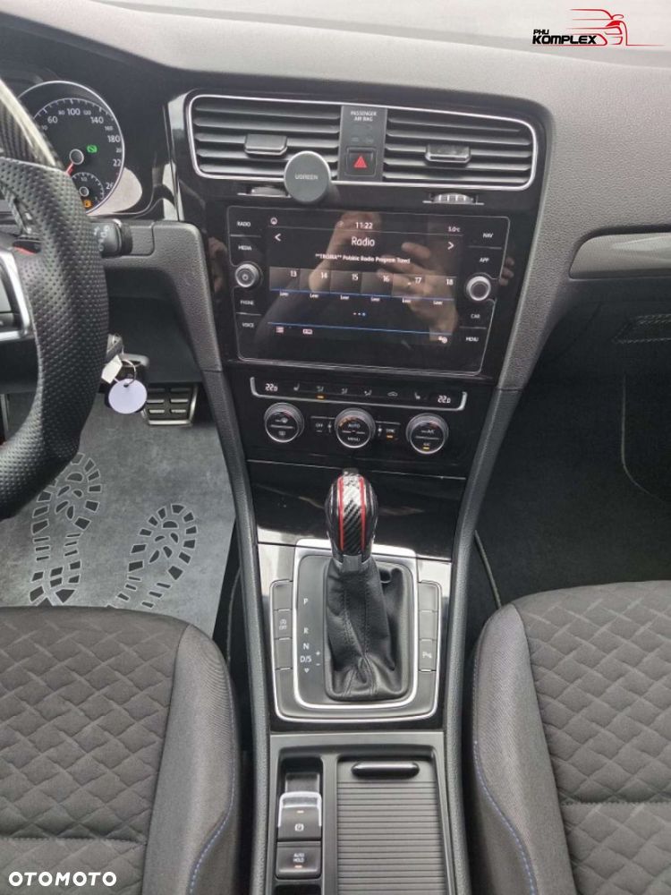 Volkswagen Golf - 17