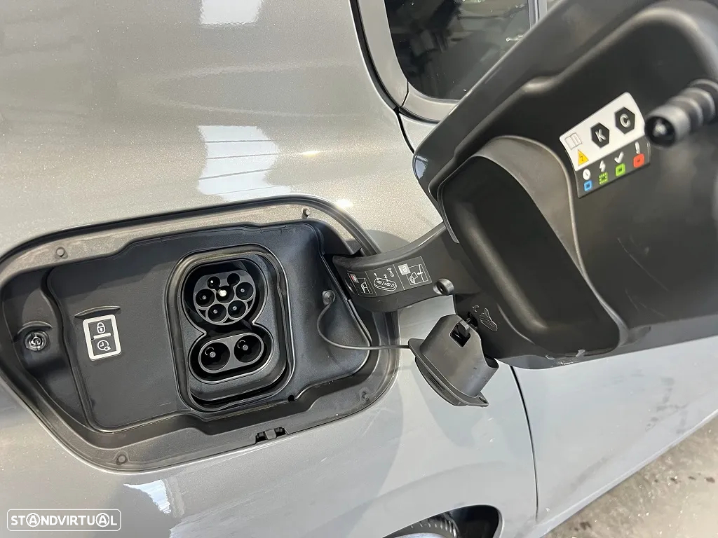 Peugeot e-308 54 kWh Allure - 16