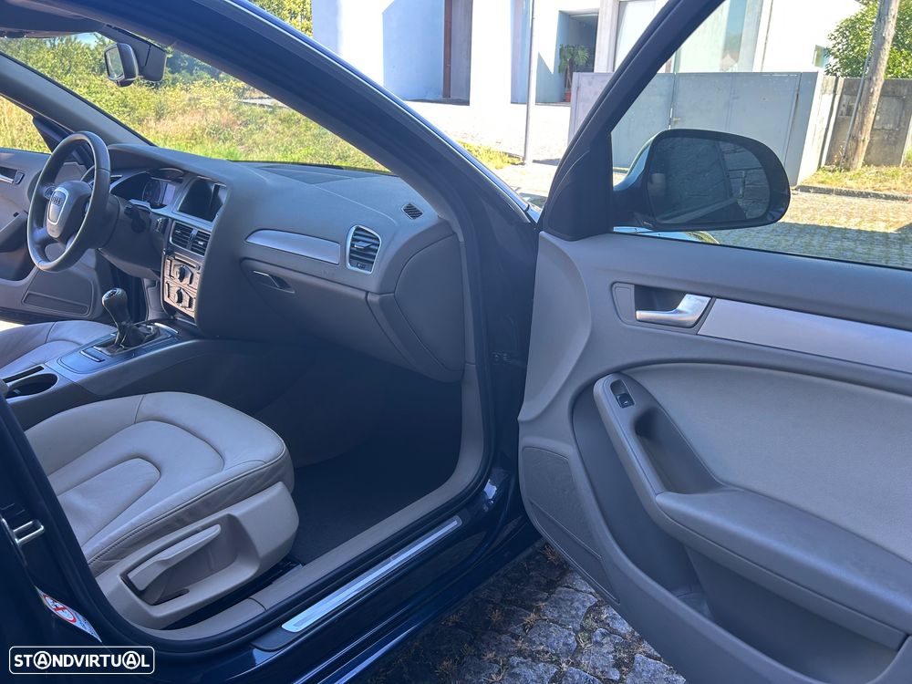 Audi A4 Avant 2.0 TDI exclusive - 13