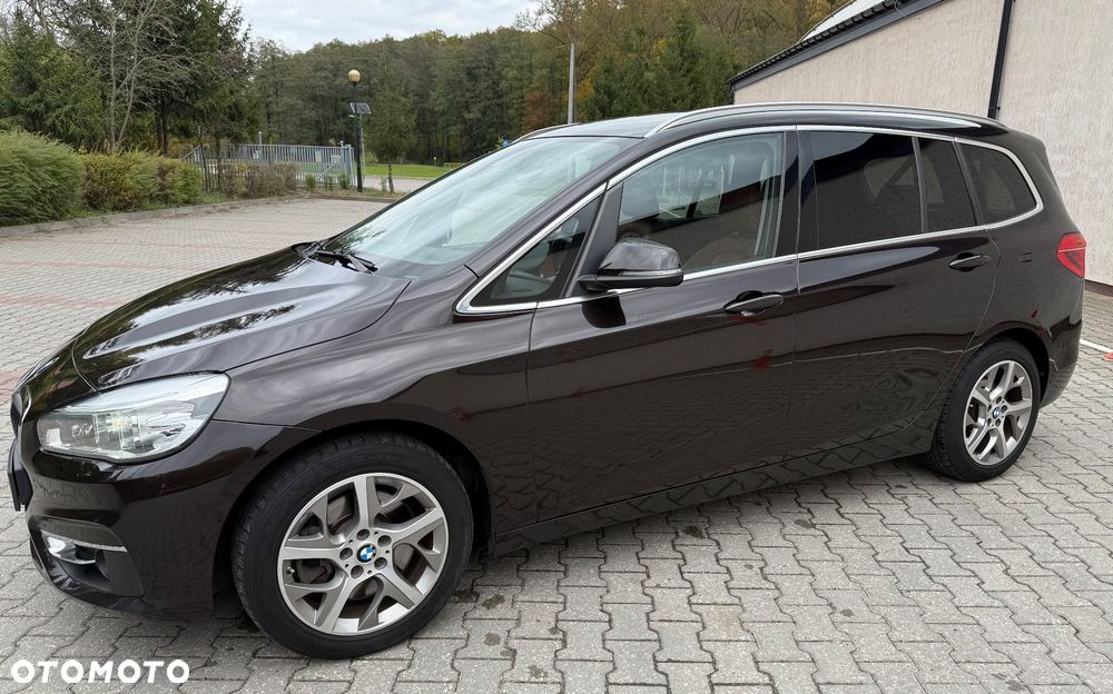 BMW Seria 2 220d xDrive Sport Line - 2
