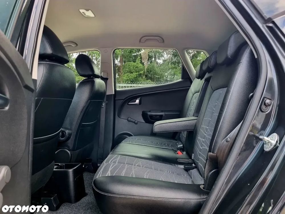 Kia Venga 1.4 CRDi L - 10