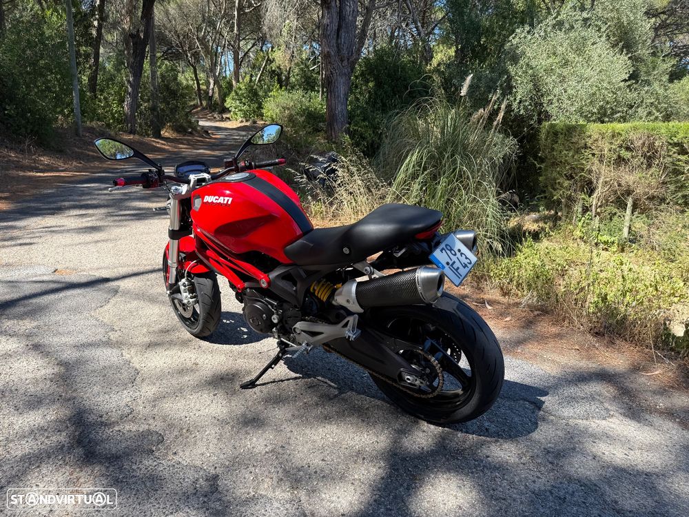 Ducati Monster 696 - 8