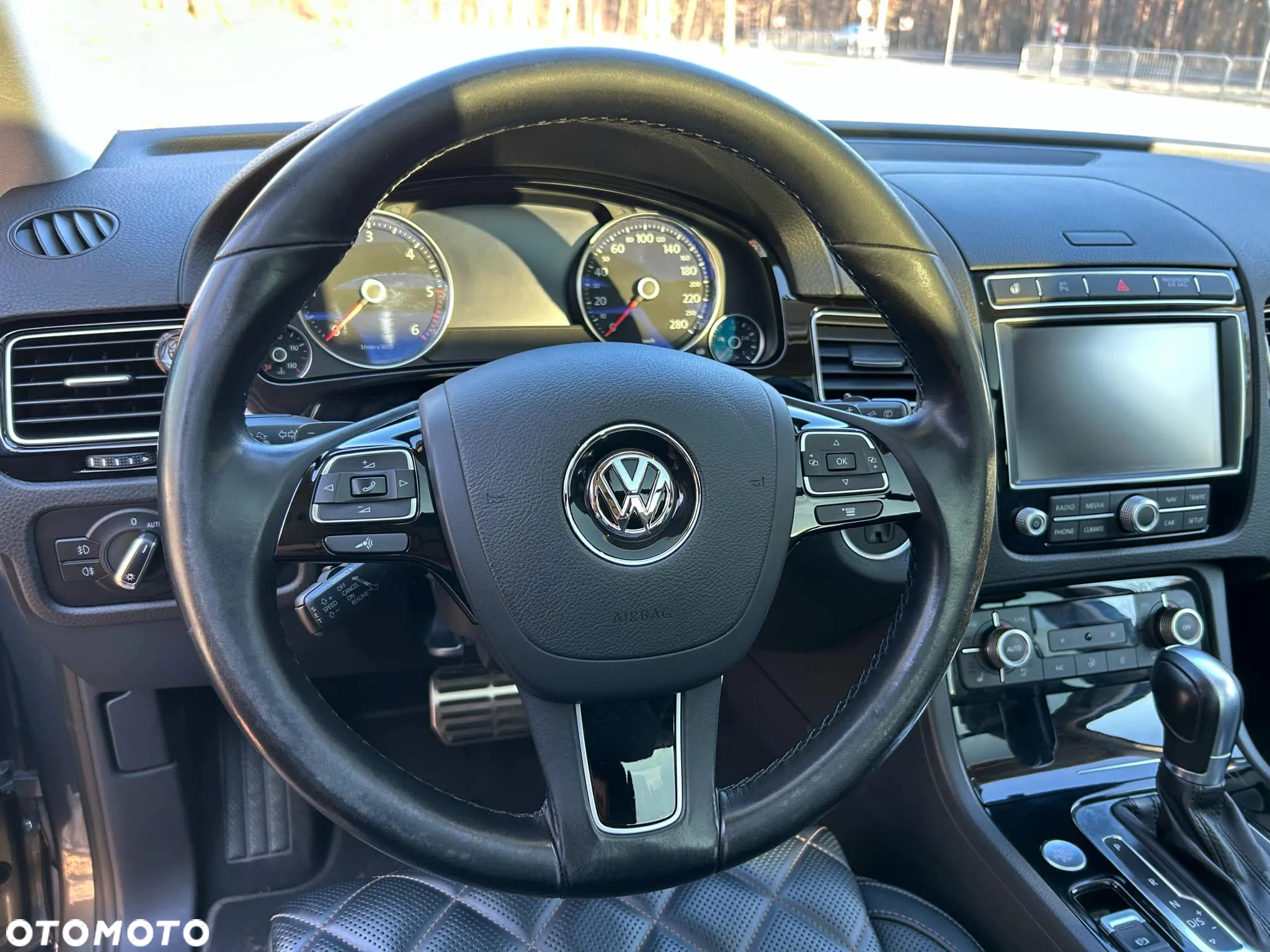 Volkswagen Touareg 3.0 V6 TDI BMT - 20