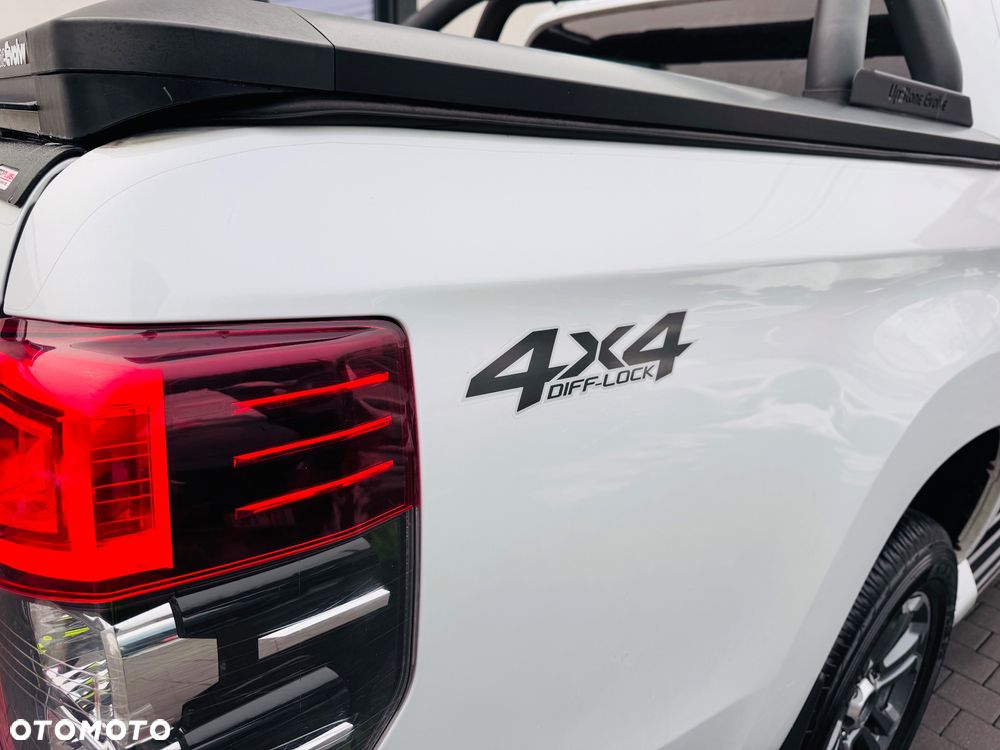 Mitsubishi L200 Pick Up 4x4 S&S Autm Double Cab Top - 9