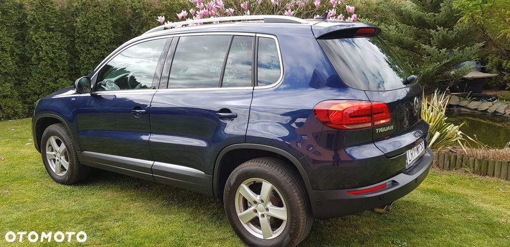 Volkswagen Tiguan 2.0 TDI DPF 4Motion BlueMotion Technology Lounge Sport & Style - 12