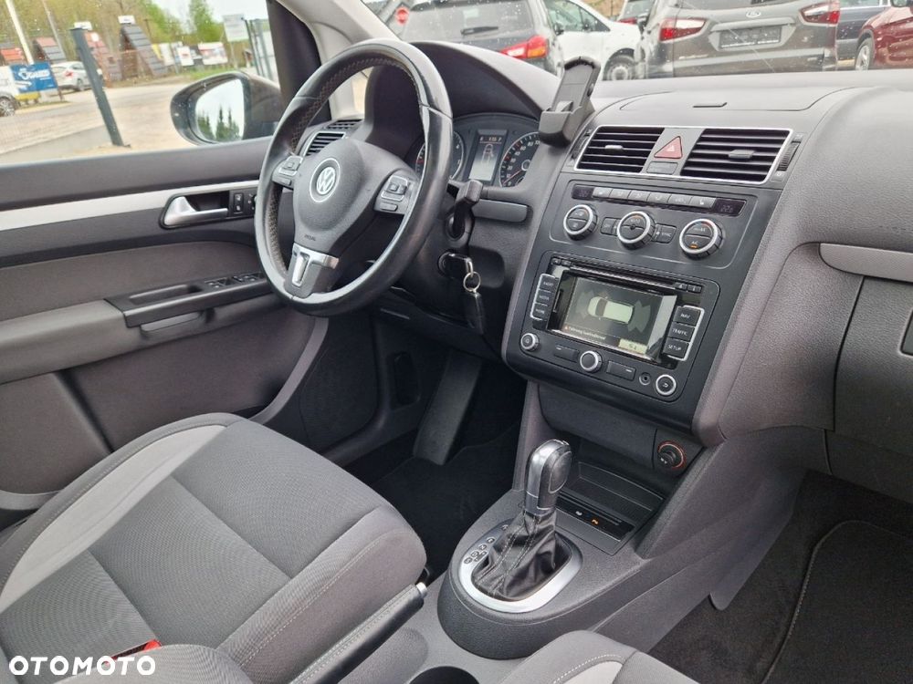 Volkswagen Touran 2.0 TDI DPF DSG Life - 24